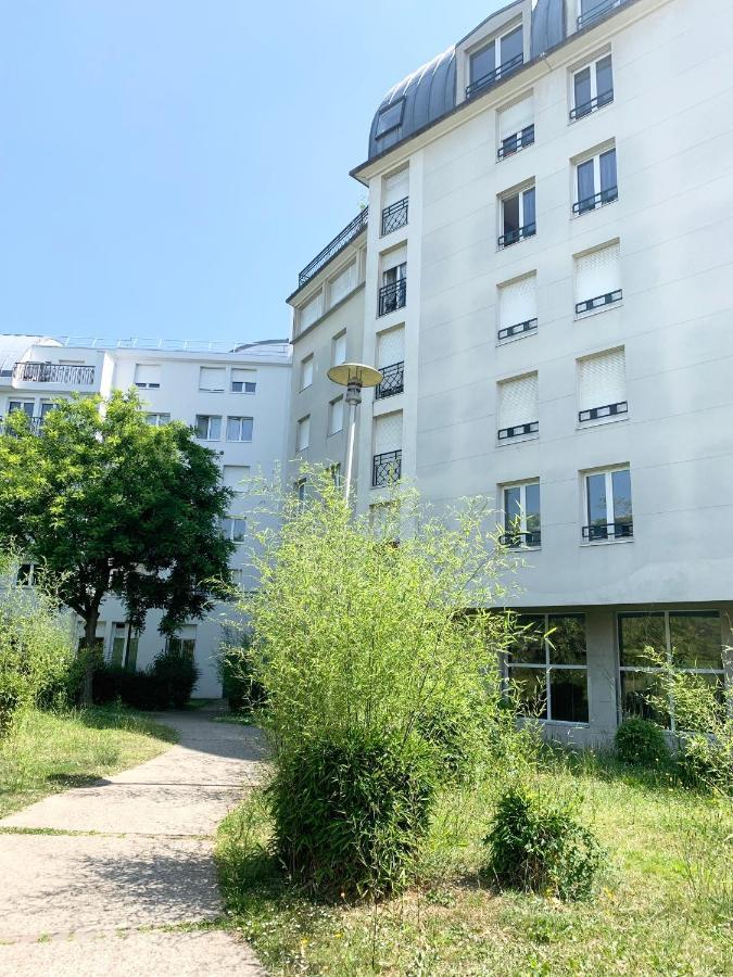 Studio 30M2 - Au Pied De La Gare - Parking Сержи Экстерьер фото