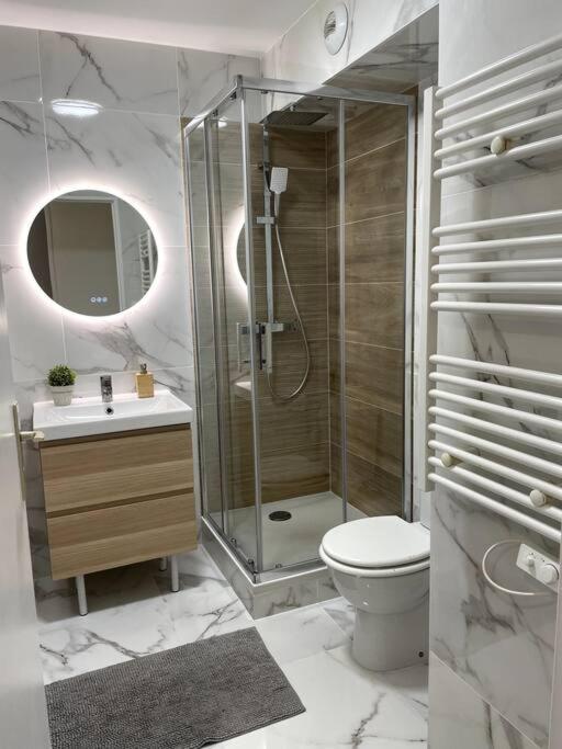 Studio 30M2 - Au Pied De La Gare - Parking Сержи Экстерьер фото